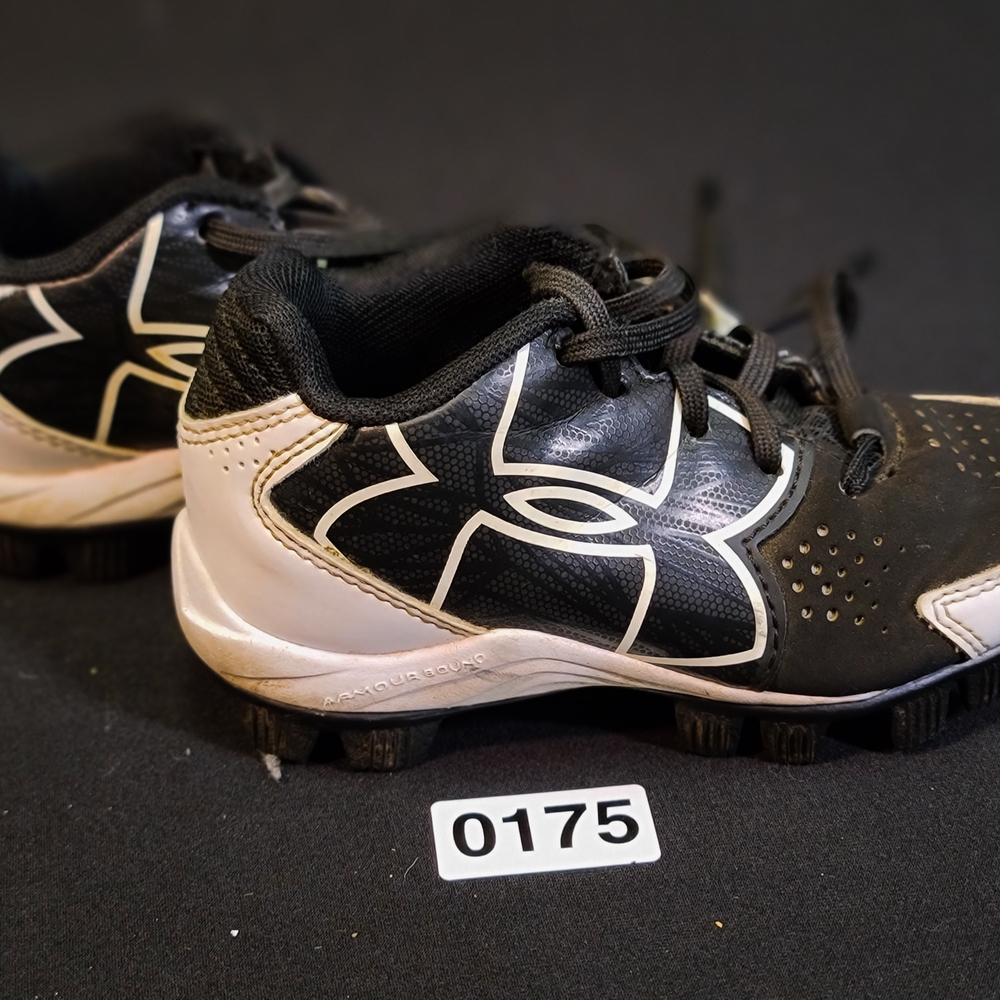 Under Armour Kids Black and White Cleats 10k